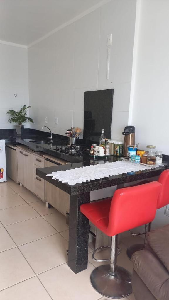 Apartamento Na Palhoca, Com Vista Para O Mar, Proximo A Mercados, Padarias E Farmacias. Dış mekan fotoğraf